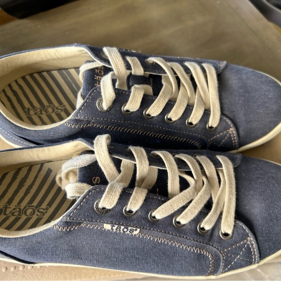Taos Blue Canvas Sneakers - Picture 6 of 10